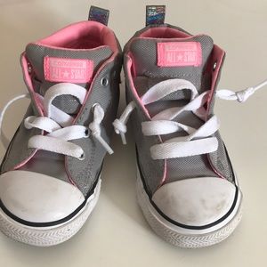 Girl’s Converse All Star ⭐️